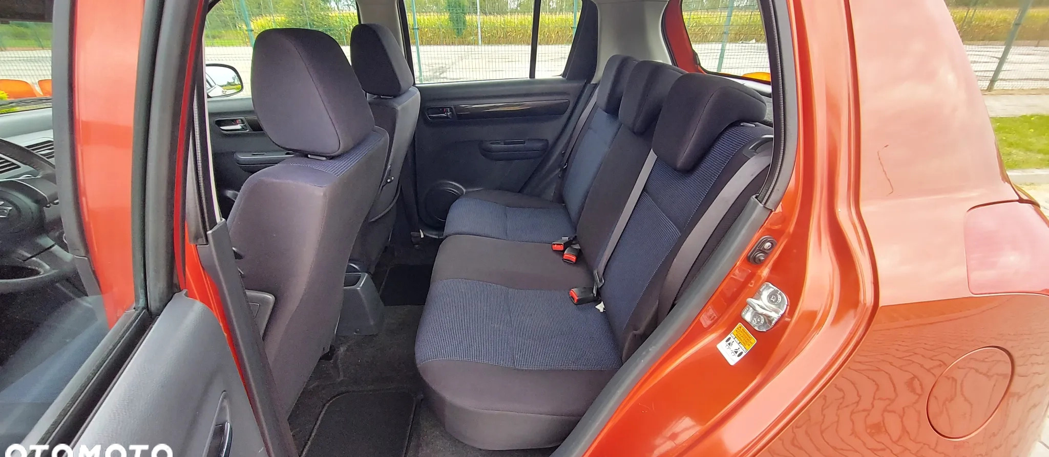 Suzuki Swift cena 18900 przebieg: 151000, rok produkcji 2007 z Hel małe 232